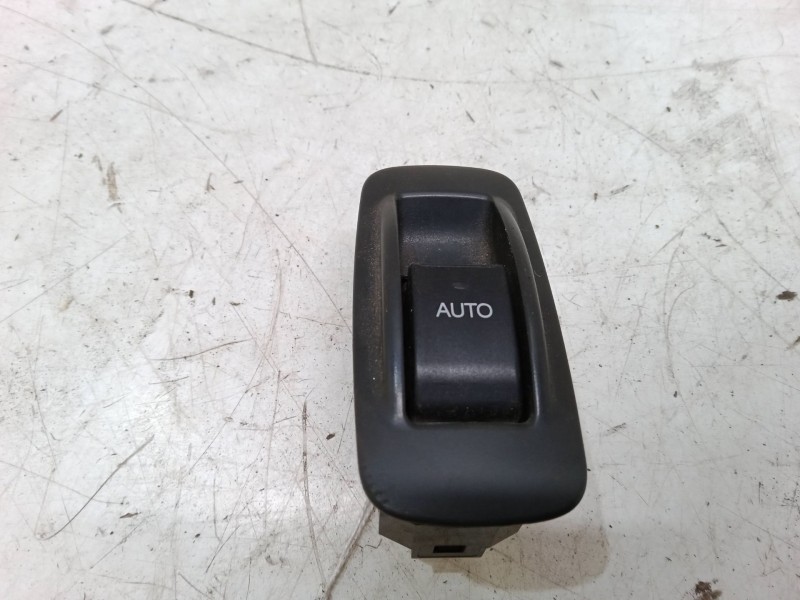 Recambio de mando elevalunas trasero izquierdo para toyota corolla (_e12_) 2.0 d-4d (cde120_) referencia OEM IAM   