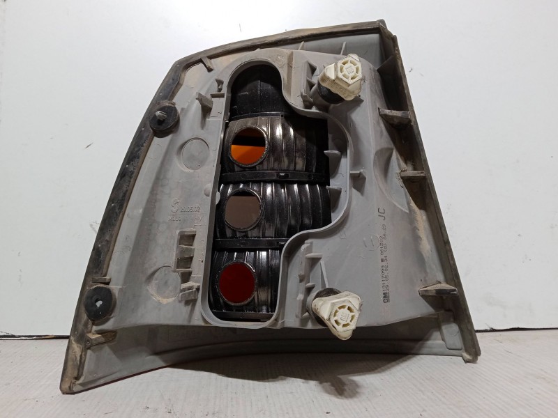Recambio de piloto trasero derecho para opel astra g hatchback (t98) 2.0 dti 16v (f08, f48) referencia OEM IAM   