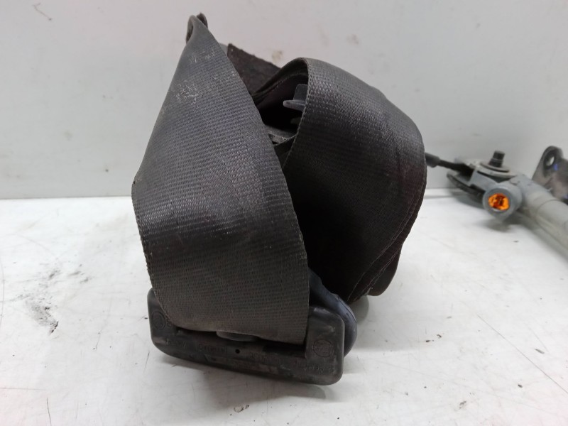 Recambio de cinturon con pretensor delantero derecho para renault scénic iii (jz0/1_) 1.6 dci (jz00, jz12) referencia OEM IAM   