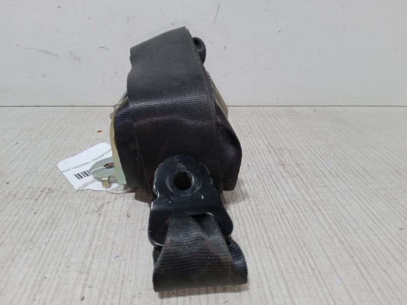 Recambio de cinturon seguridad trasero izquierdo para dacia sandero 1.2 16v referencia OEM IAM   