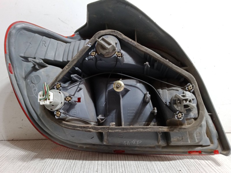 Recambio de piloto trasero derecho para toyota yaris (_p1_) 1.0 (scp10_) referencia OEM IAM   