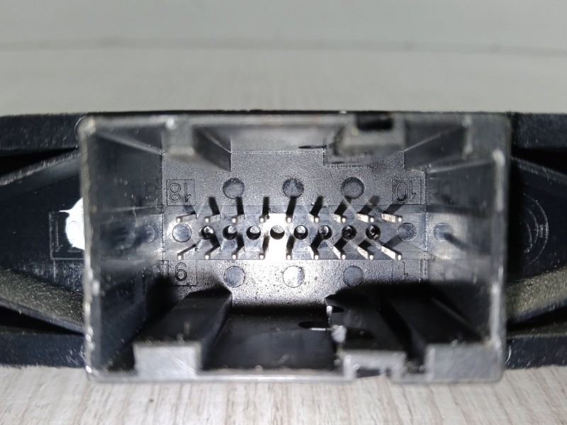 Recambio de warning para alfa romeo 147 (937_) 1.9 jtdm 8v (937.axd1a, 937.axu1a, 937.bxu1a) referencia OEM IAM   