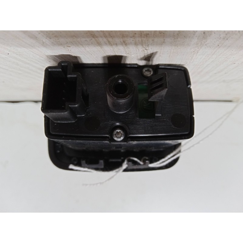 Recambio de mando elevalunas trasero derecho para mercedes-benz clase b sports tourer (w245) b 200 cdi (245.208) referencia OEM 