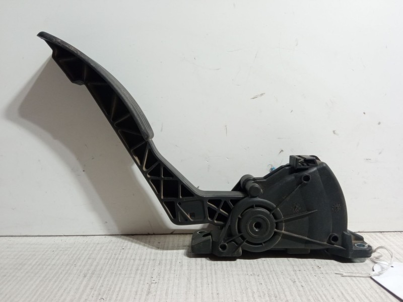Recambio de pedal acelerador para dacia sandero 1.2 16v referencia OEM IAM 8200386506--D  