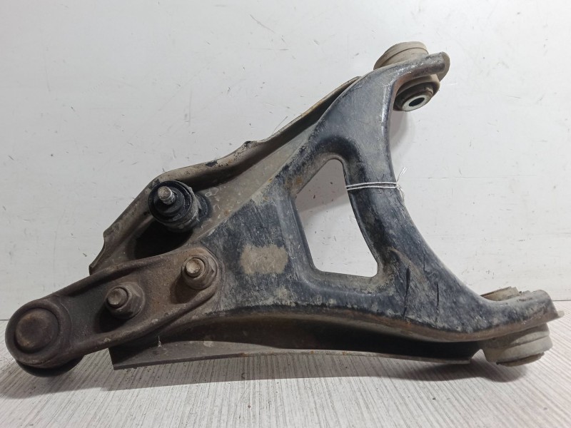 Recambio de brazo suspension inferior delantero izquierdo para renault clio i (b/c57_, 5/357_) 1.4 referencia OEM IAM   