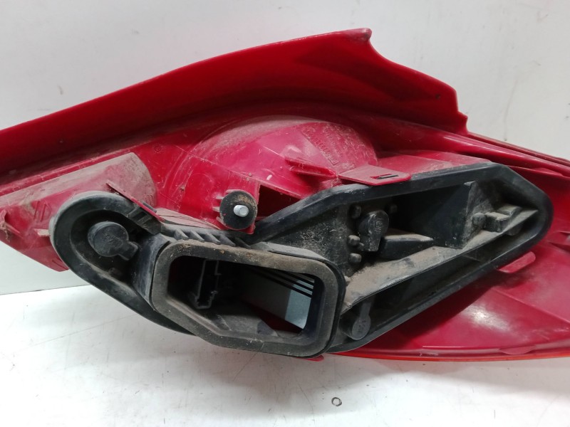 Recambio de piloto trasero izquierdo para peugeot 207/207+ (wa_, wc_) 1.6 hdi referencia OEM IAM   