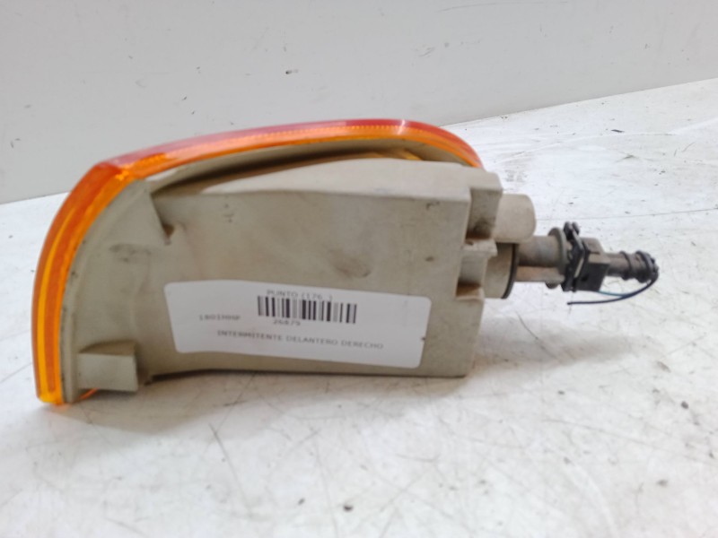Recambio de intermitente delantero derecho para fiat punto (176_) 55 1.1 referencia OEM IAM   
