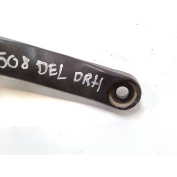 BRAZO LIMPIA DELANTERO DERECHO 