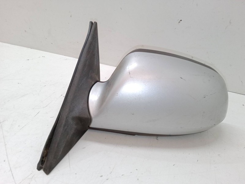 Recambio de retrovisor electrico derecho para hyundai elantra iii sedán (xd) 1.6 referencia OEM IAM   