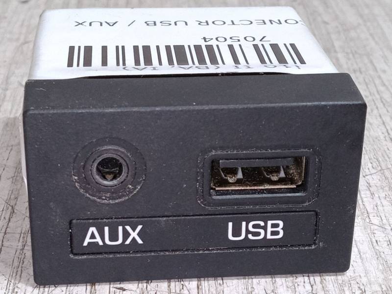 CONECTOR USB / AUX 96120B9000 