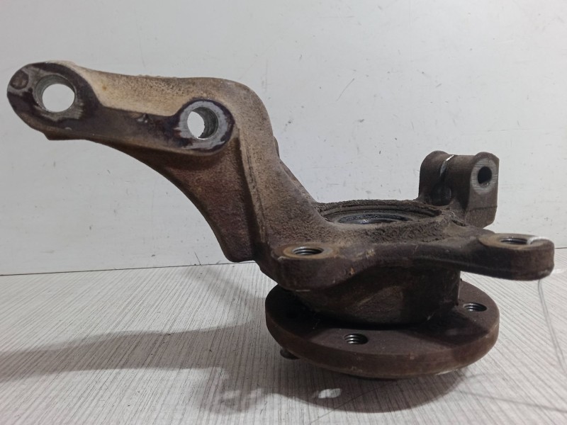 Recambio de mangueta delantera derecha para renault clio i (b/c57_, 5/357_) 1.4 referencia OEM IAM   