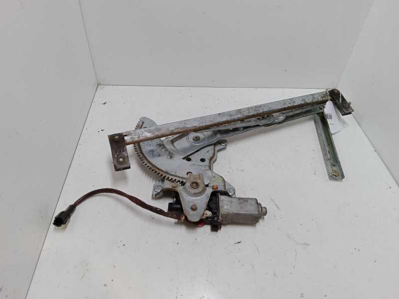 Recambio de elevalunas electrico delantero derecho para kia carens ii monospace (fj) 2.0 crdi referencia OEM IAM XH004PO  