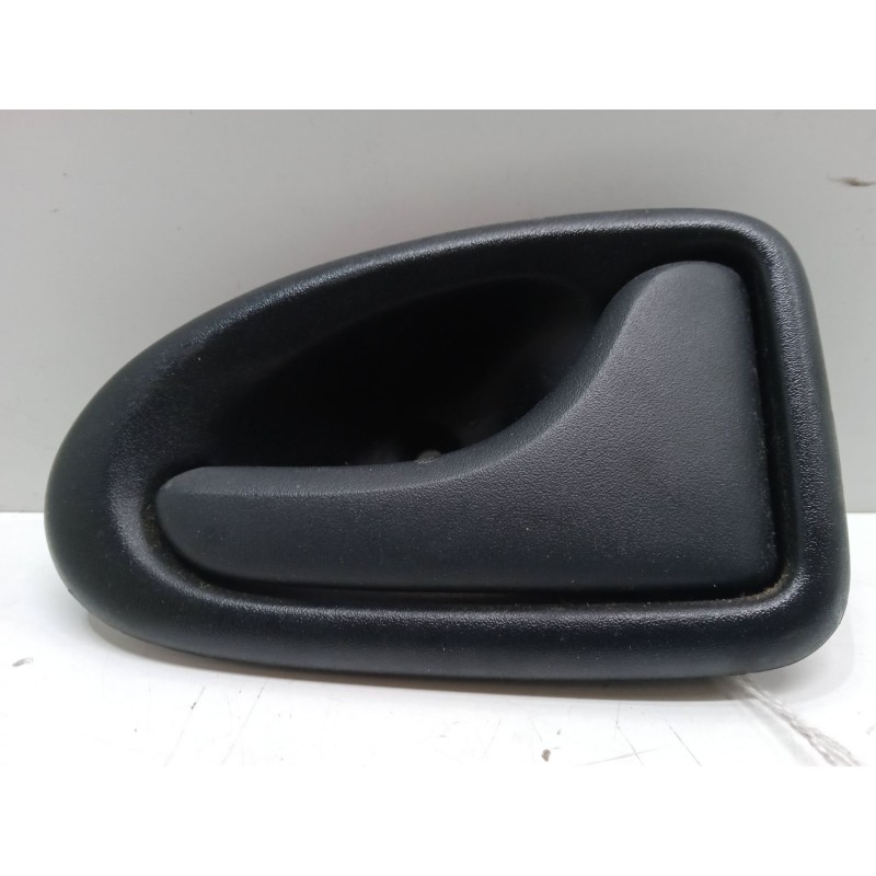 Recambio de maneta interior puerta trasera derecha para renault megane i classic (la0/1_) 1.4 (la0e, la0v) referencia OEM IAM   