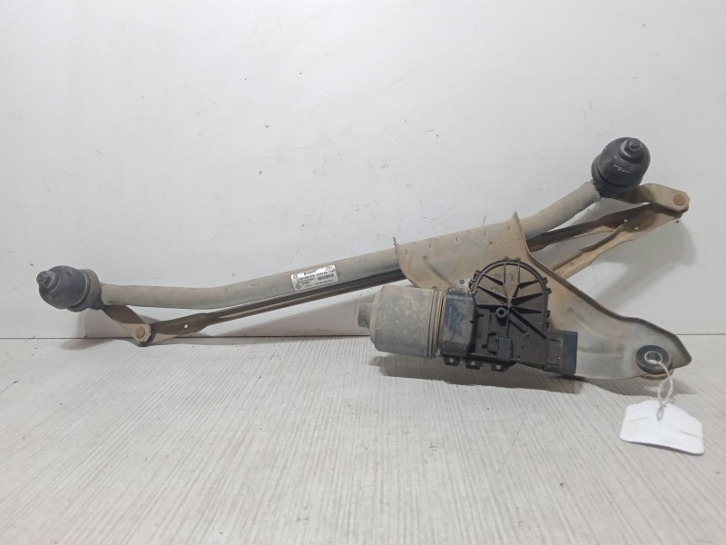 Recambio de motor limpia delantero para dacia sandero 1.2 16v referencia OEM IAM 3397879  