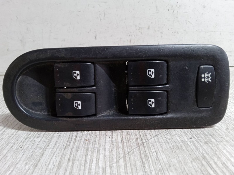 Recambio de mando elevalunas delantero izquierdo para renault scénic ii (jm0/1_) 1.6 (jm0c, jm0j, jm1b) referencia OEM IAM   