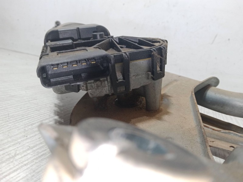 Recambio de motor limpia delantero para dacia sandero 1.2 16v referencia OEM IAM 3397879  