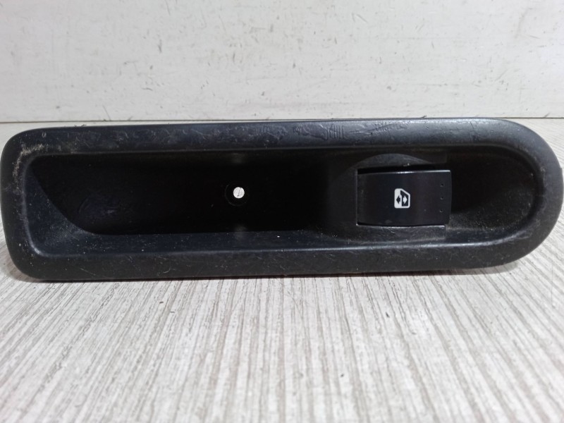 Recambio de mando elevalunas trasero derecho para renault scénic ii (jm0/1_) 1.6 (jm0c, jm0j, jm1b) referencia OEM IAM   