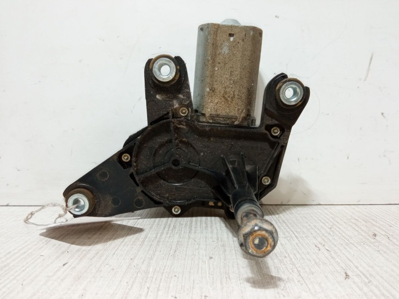 Recambio de motor limpia trasero para dacia sandero 1.2 16v referencia OEM IAM 8300734582-C  