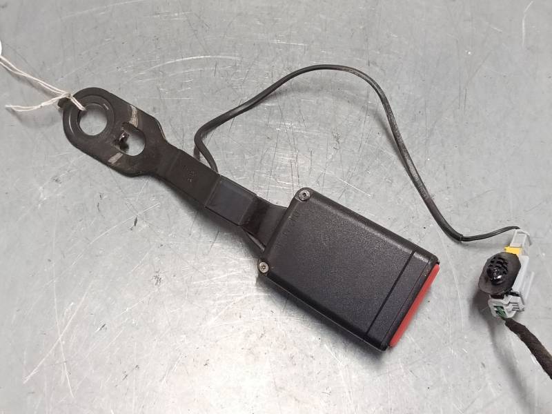 ANCLAJE CINTURON DELANTERO DERECHO 