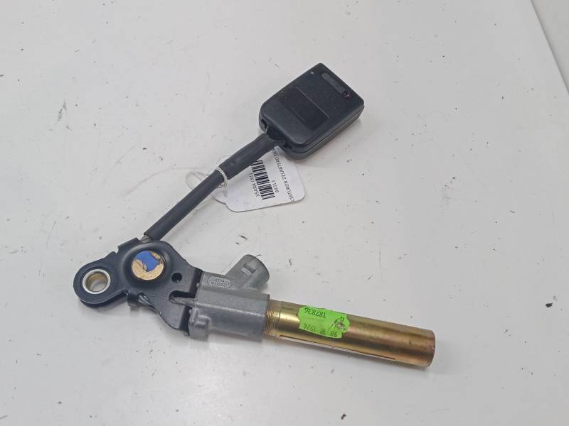 ANCLAJE CINTURON DELANTERO DERECHO 