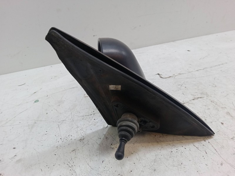 Recambio de retrovisor izquierdo para daewoo lanos (klat) 1.3 referencia OEM IAM   