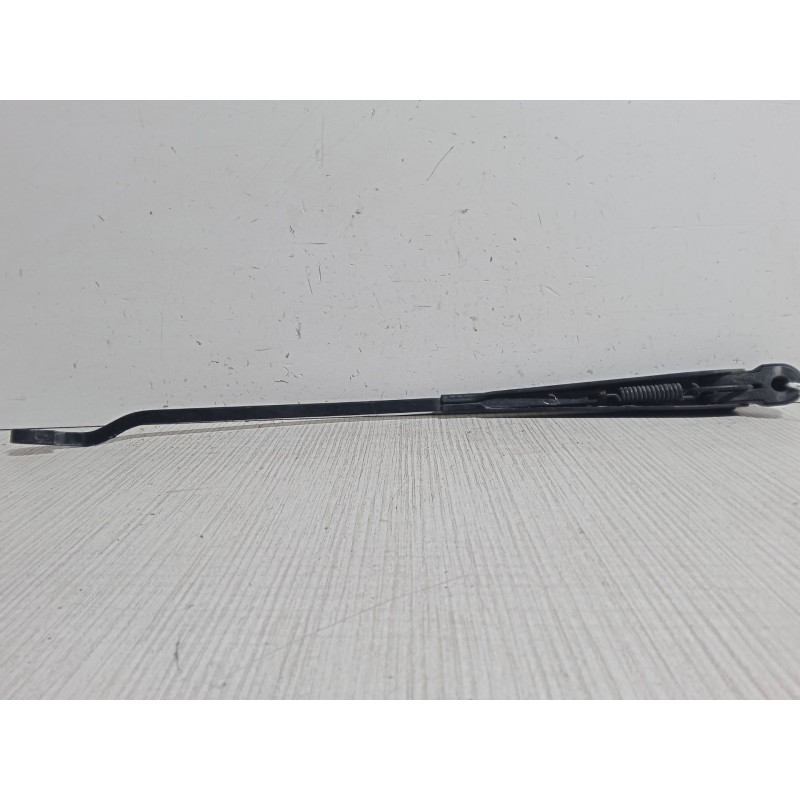 Recambio de brazo limpia delantero derecho para renault clio i (b/c57_, 5/357_) 1.4 referencia OEM IAM   
