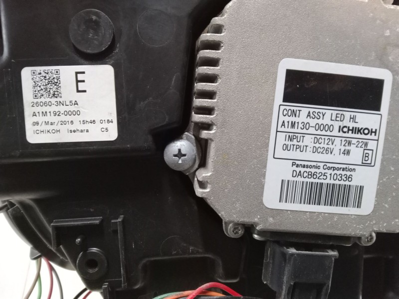 Recambio de faro izquierdo para nissan leaf (ze0) electric referencia OEM IAM 260603NL5A  1M1300000