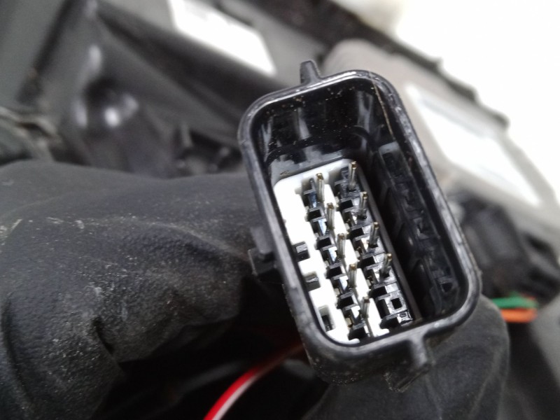 Recambio de faro izquierdo para nissan leaf (ze0) electric referencia OEM IAM 260603NL5A  1M1300000