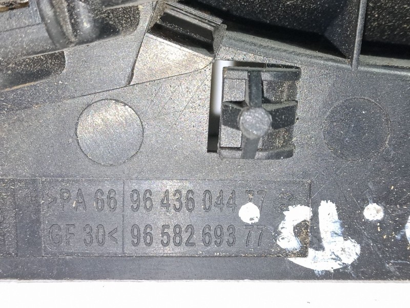 Recambio de maneta interior puerta delantera derecha para peugeot 307 sw (3h) 1.6 hdi 110 referencia OEM IAM 9643604477.96582693 Recambio de maneta interior puerta delantera derecha para peugeot 307 sw (3h) 1.6 hdi 110 referencia OEM IAM 9643604477.96582693