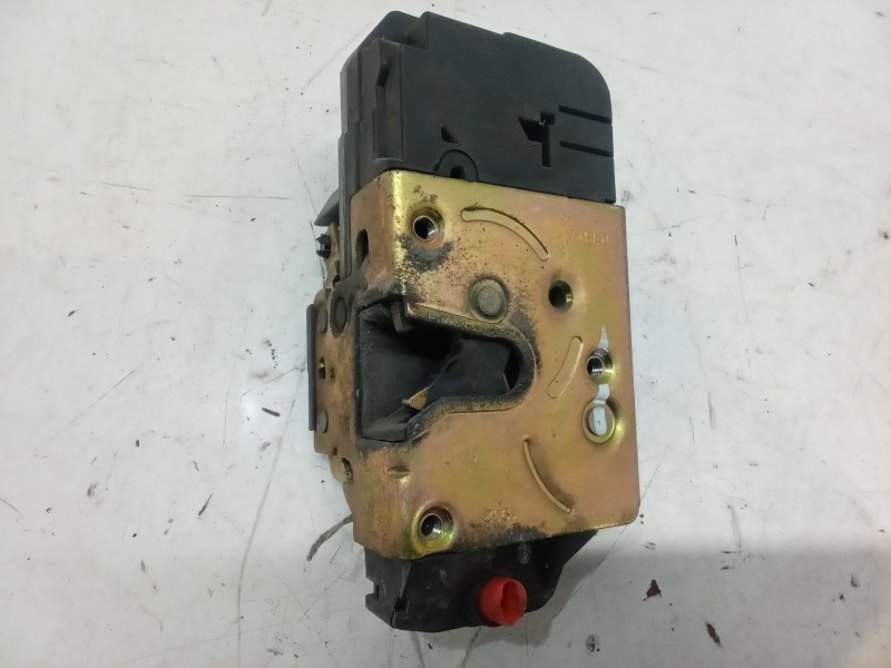 Recambio de cerradura puerta trasera derecha para peugeot 206 hatchback (2a/c) 1.6 16v referencia OEM IAM   