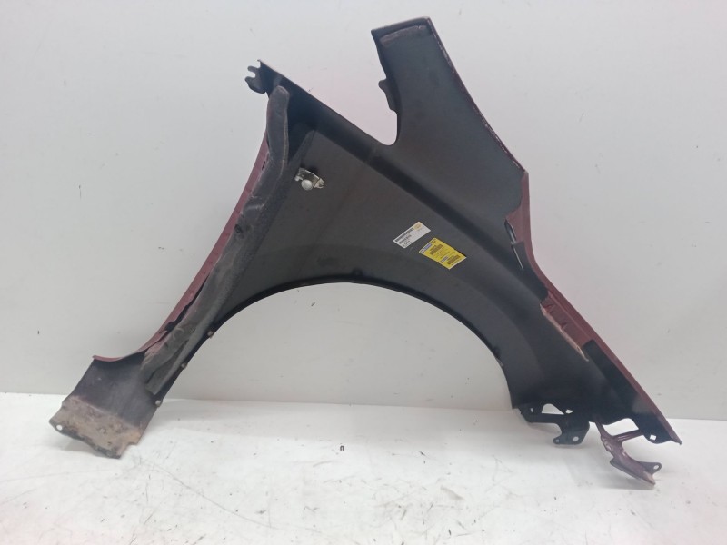 Recambio de aleta delantera izquierda para nissan leaf (ze0) electric referencia OEM IAM   