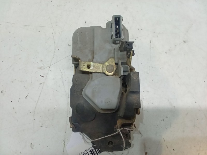 Recambio de cerradura puerta trasera derecha para peugeot 206 hatchback (2a/c) 1.6 16v referencia OEM IAM   