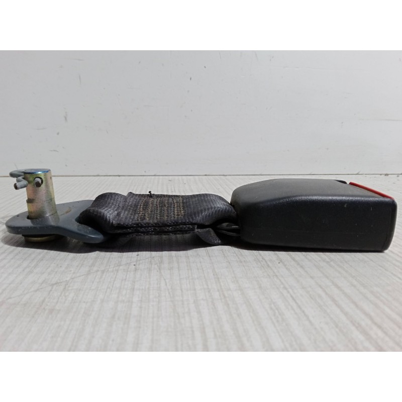Recambio de anclaje cinturon trasero izquierdo para citroën berlingo / berlingo first monospace (mf_, gjk_, gfk_) 1.9 d (mfwjz) 