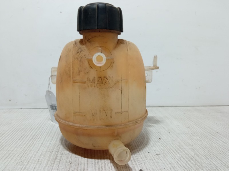 Recambio de botella expansion para dacia sandero 1.2 16v referencia OEM IAM 8200766826  
