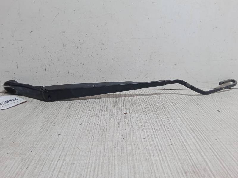 BRAZO LIMPIA DELANTERO IZQUIERDO 