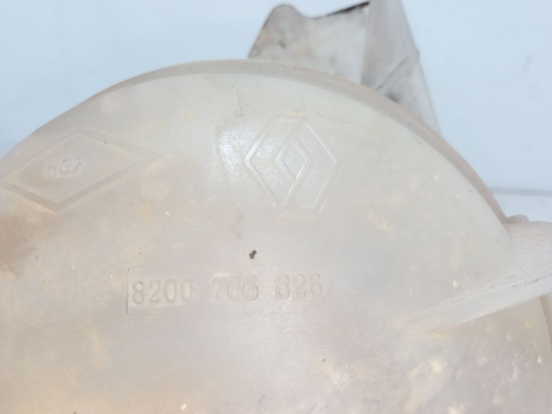 Recambio de botella expansion para dacia sandero 1.2 16v referencia OEM IAM 8200766826  