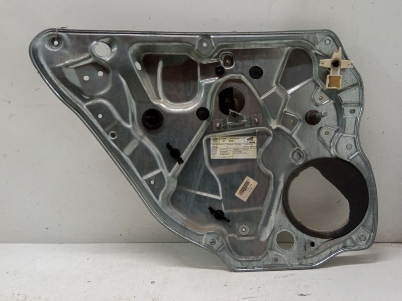 Recambio de elevalunas trasero izquierdo para volkswagen polo (9n_, 9a_) 1.4 fsi referencia OEM IAM   