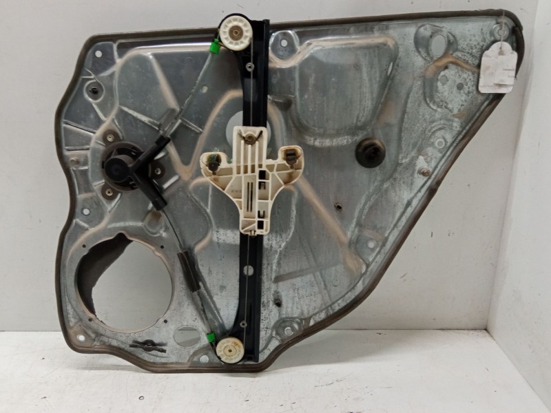 Recambio de elevalunas trasero izquierdo para volkswagen polo (9n_, 9a_) 1.4 fsi referencia OEM IAM   