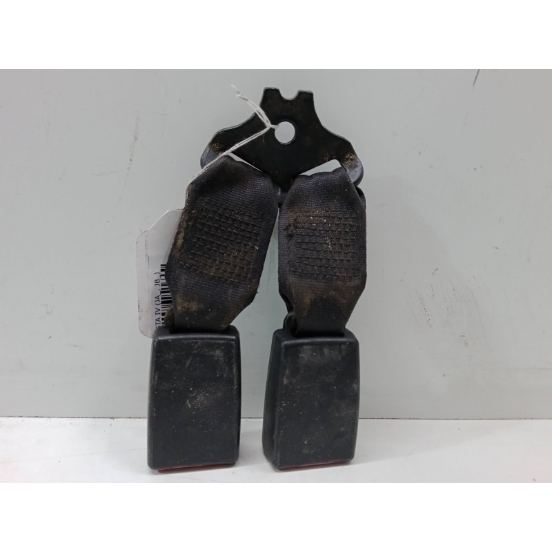 Recambio de anclaje cinturon trasero central para ford fiesta iv (ja_, jb_) 1.0 i referencia OEM IAM   