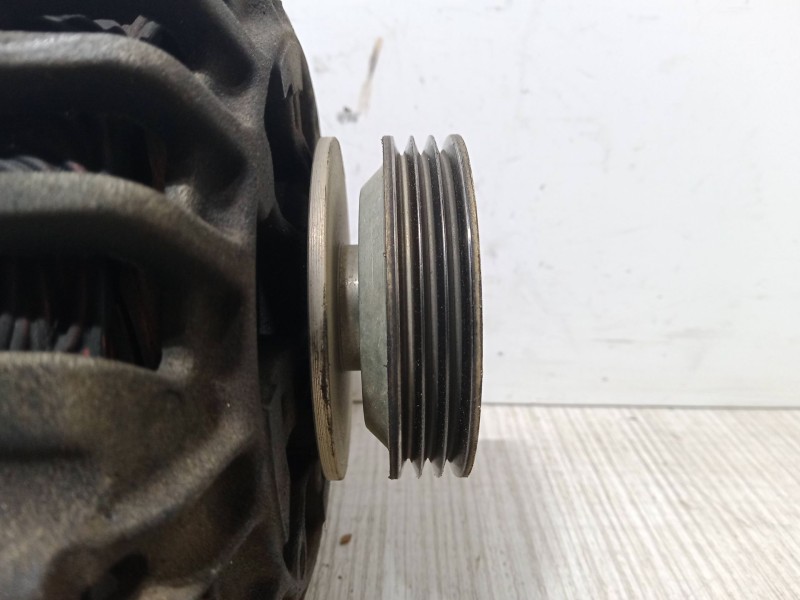 Recambio de alternador para dacia sandero 1.2 16v referencia OEM IAM 8200660044-B  