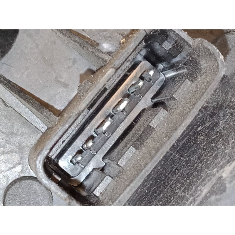 Recambio de piloto trasero derecho para renault clio iii (br0/1, cr0/1) 1.4 16v referencia OEM IAM   