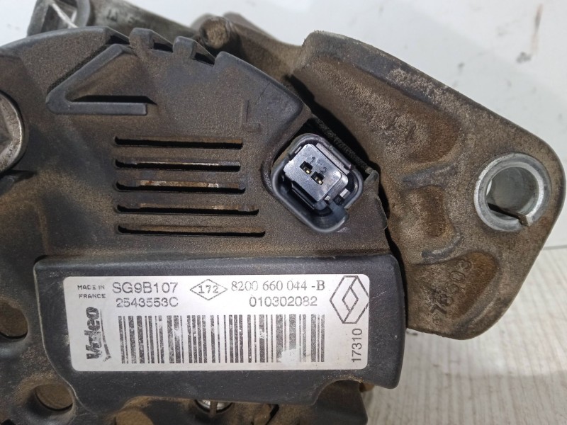 Recambio de alternador para dacia sandero 1.2 16v referencia OEM IAM 8200660044-B  