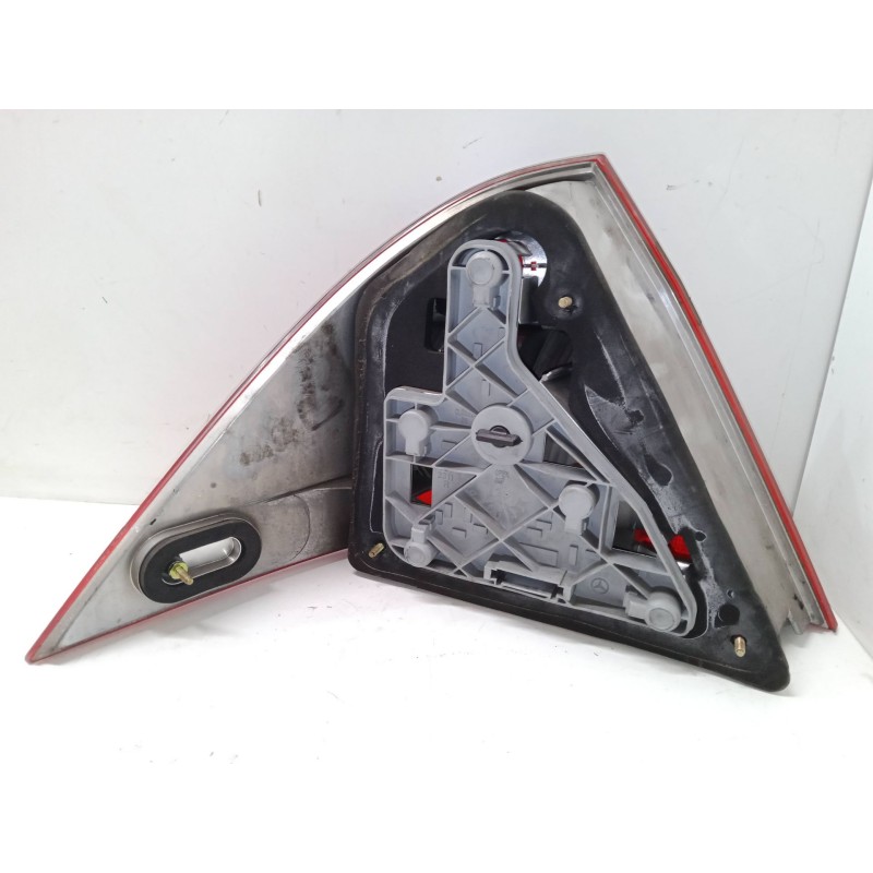 Recambio de piloto trasero derecho para mercedes-benz clase c (w203) c 220 cdi (203.006) referencia OEM IAM   