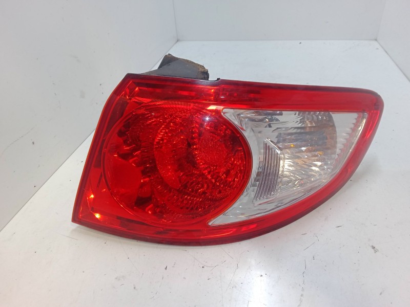 Recambio de piloto trasero derecho para hyundai santa fé ii (cm) 2.2 crdi gls referencia OEM IAM   