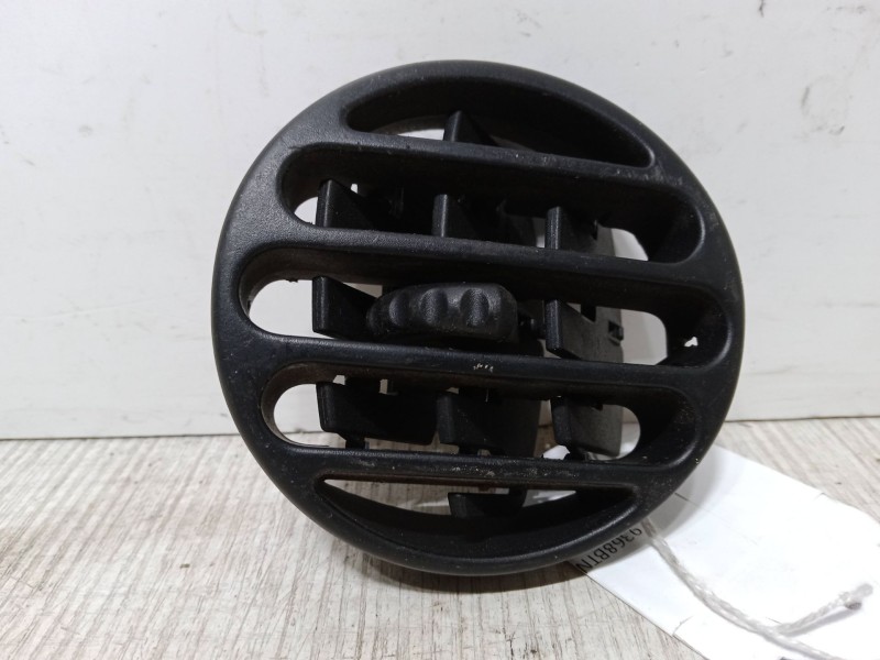 Recambio de aireador izquierdo para renault kangoo (kc0/1_) 1.5 dci (kc07) referencia OEM IAM   