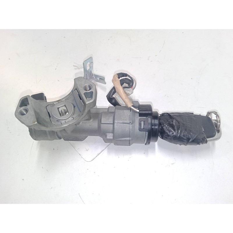 Recambio de clausor para hyundai i20 i (pb, pbt) 1.2 referencia OEM IAM   