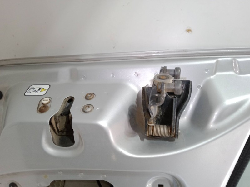 Recambio de puerta lateral corredera izquierda para peugeot bipper tepee 1.4 hdi referencia OEM IAM PELADA  