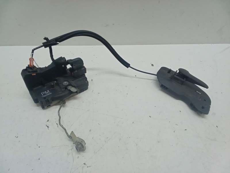 Recambio de cerradura puerta delantera izquierda para opel combo tour 1.7 cdti 16v referencia OEM IAM 13203899  PM 13203899