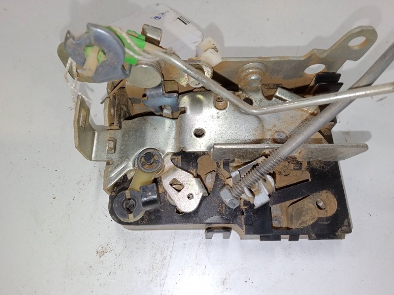 Recambio de cerradura puerta delantera derecha para iveco daily iv furgoneta 29l10 v referencia OEM IAM   