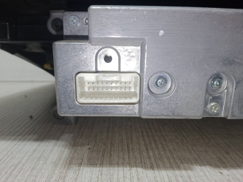 Recambio de radio cd para toyota iq (_j1_) 1.33 (ngj10_) referencia OEM IAM 1FF012098  